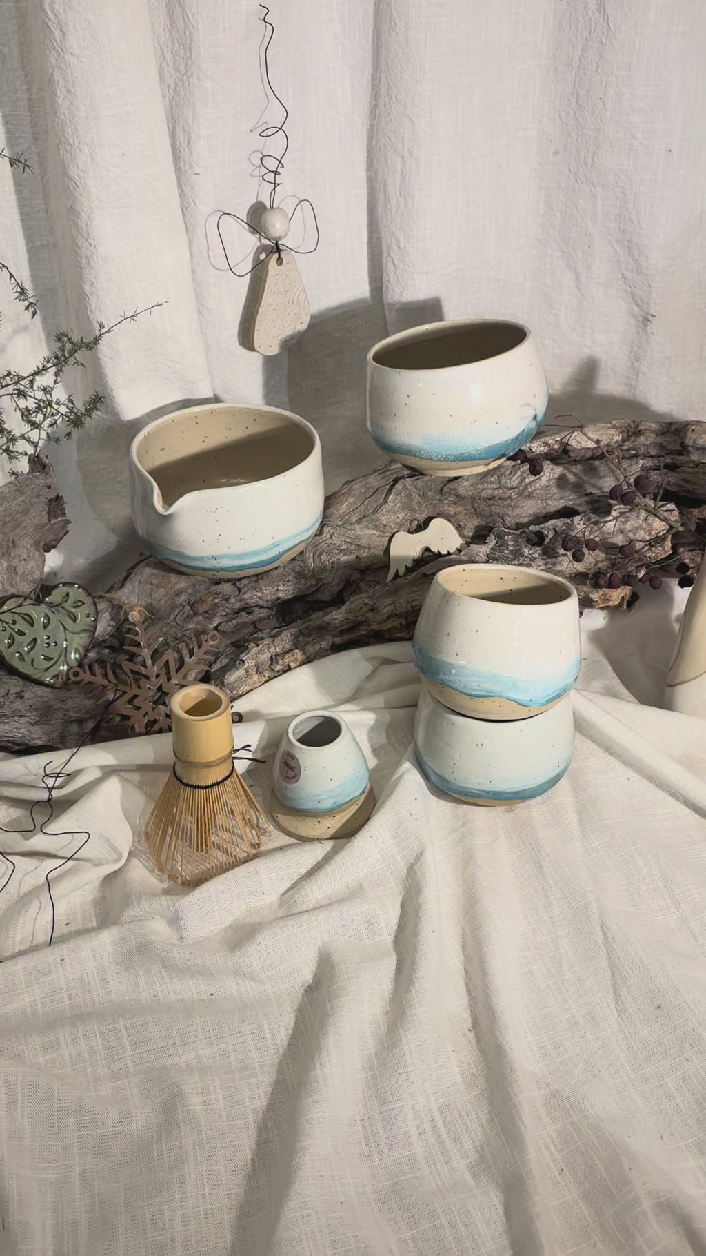 Matcha Bowl und Bowl mit Ausgießer Keramik blau weiß ‚Wintermärchen‘ | Handgemacht, 450 ml | Tasse, Becher für Teezeremonie & Achtsamkeit